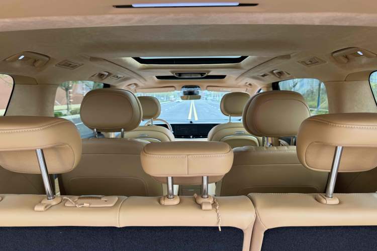 Used VOYAH Dream 2024 PHEV Ultra-Long Range Flagship Edition
