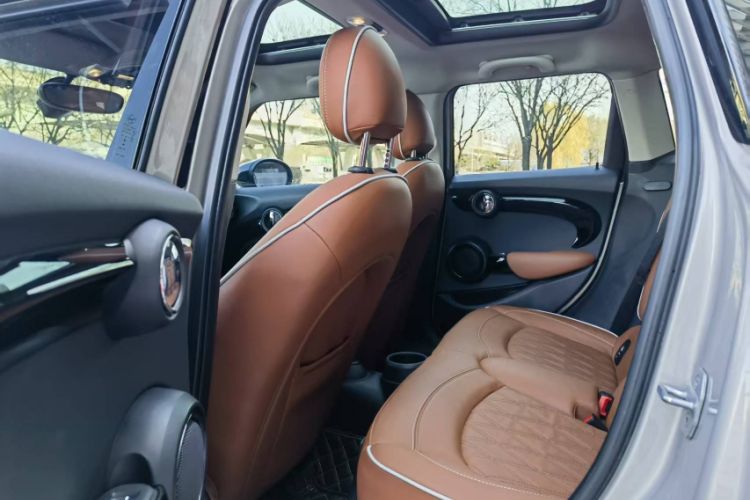 Used MINI MINI 2022 1.5T COOPER Artist Five-Door Edition