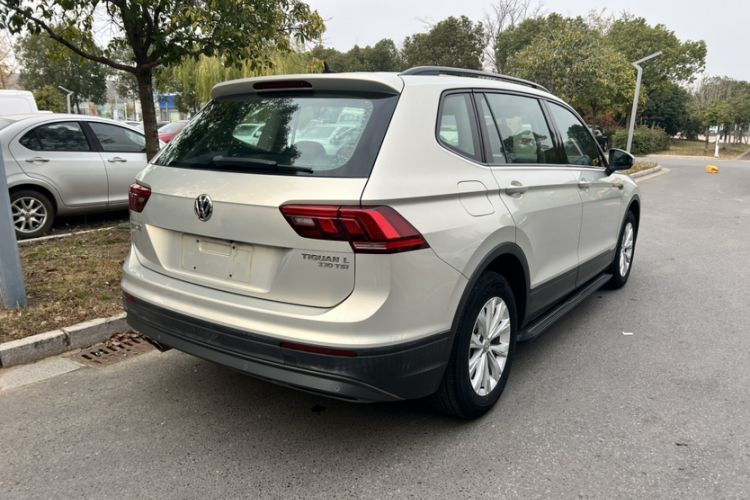 Used Volkswagen Tiguan L 2017 330TSI Automatic Two-Wheel Drive Luxury Edition
