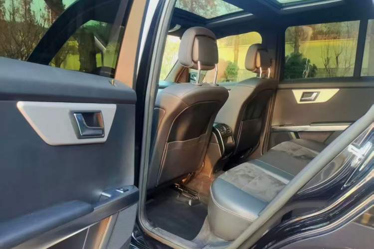 Used Mercedes-Benz GLK-Class 2015 GLK 260 4MATIC Dynamic Edition Ultimate Version
