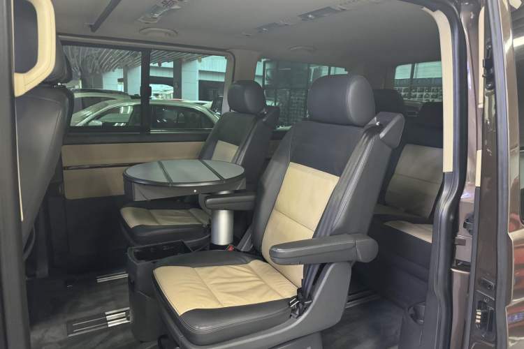 Used Volkswagen Multivan 2012 2.0 TSI Four-Wheel Drive Deluxe Edition
