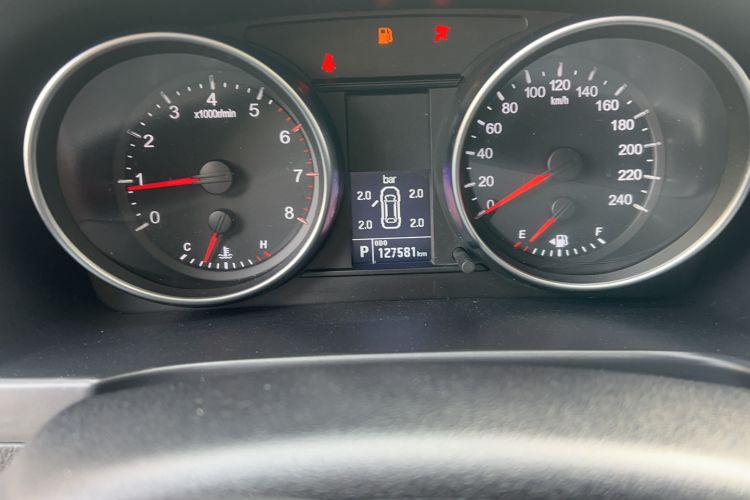 Used Haval H6 2016 Upgraded Model 1.5T Automatic Two-Wheel Drive Elite Version
