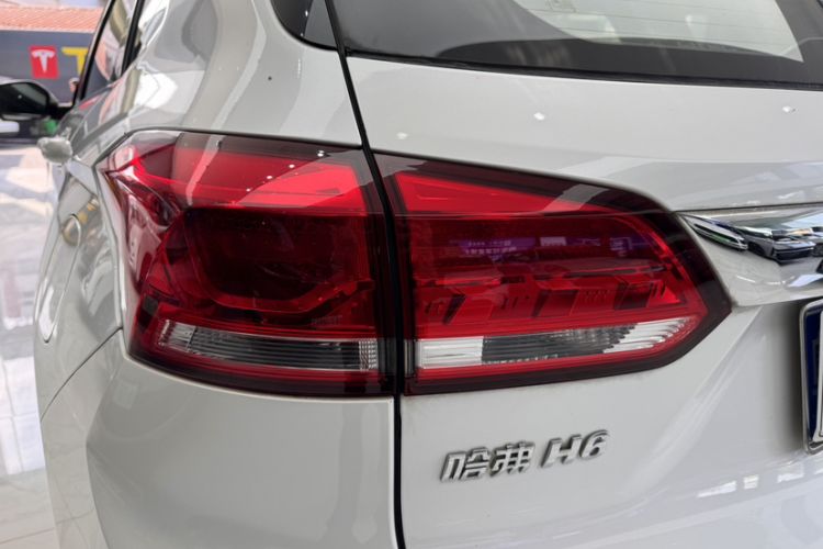 Used Haval H6 Coupe 2019 1.5T Automatic Two-Wheel Drive Luxury Smart Connectivity Version China VI Standard
