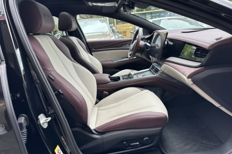 Used BYD Seal 2023 DM-i 1.5L 121km Prestige Model
