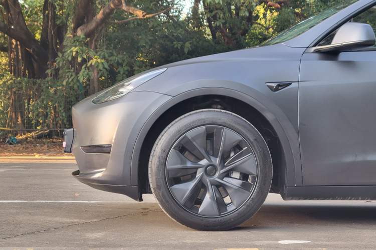 Used Tesla Model Y 2024 Rear-Wheel-Drive Version
