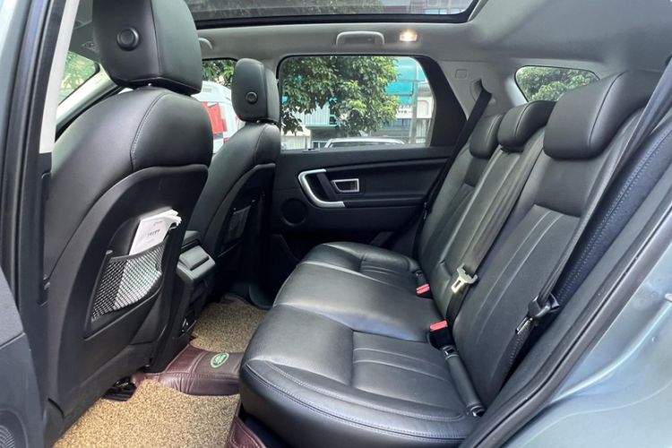 Used Land Rover Discovery Sport 2018 240 PS SE Version