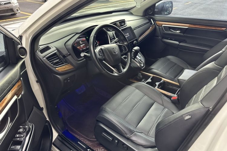 Used Honda CR-V 2017 240TURBO CVT Front-Wheel Drive Fashion Edition
