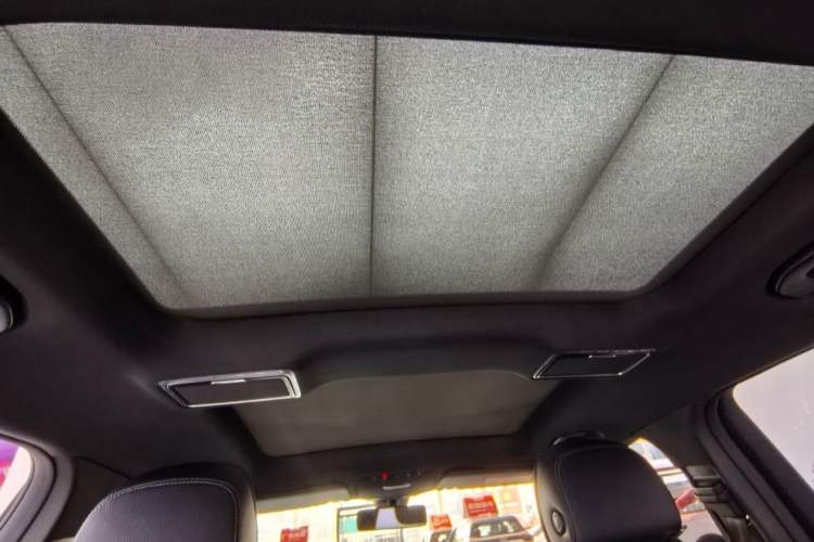 Used Mercedes-Benz GLC 2022 Second Facelift GLC 260 L 4MATIC Luxury Edition
