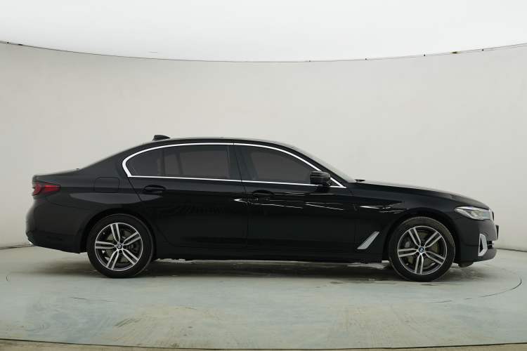 Used BMW 5 Series 2022 Updated 530Li Leading Edition Luxury Package
