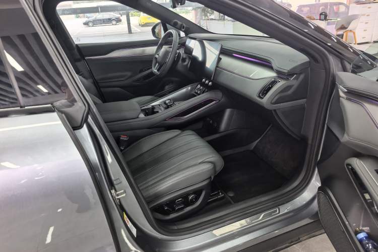 Used BYD Song L EV 2025 Intelligent Driving Version 662 km LiDAR Excellence Edition
