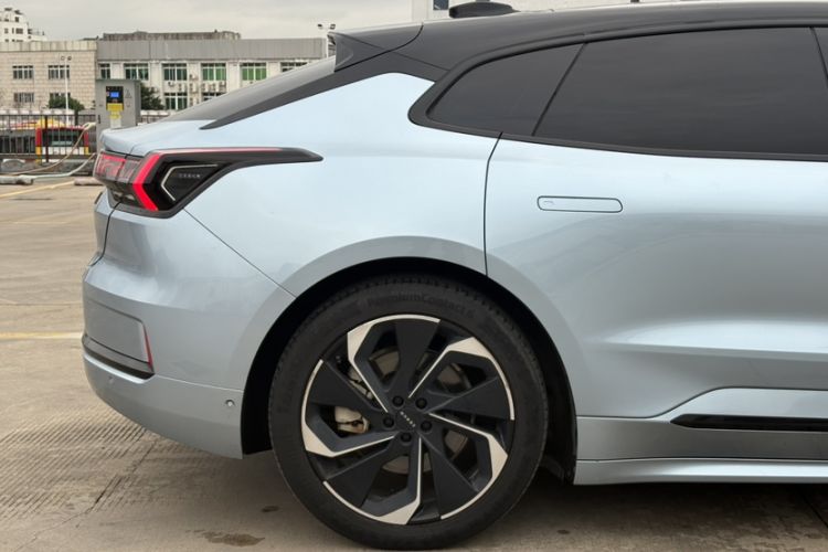 Used Zeekr 001 2021 Ultra-Long Range Dual-Motor YOU Version
