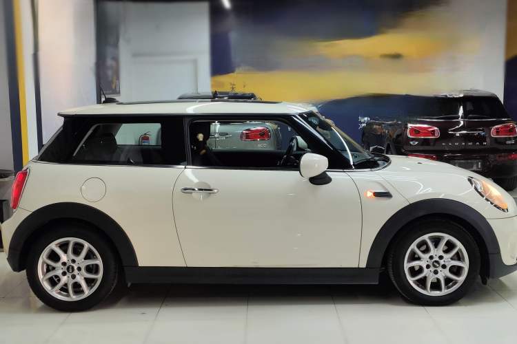 Used  MINI 2019 1.5T ONE
