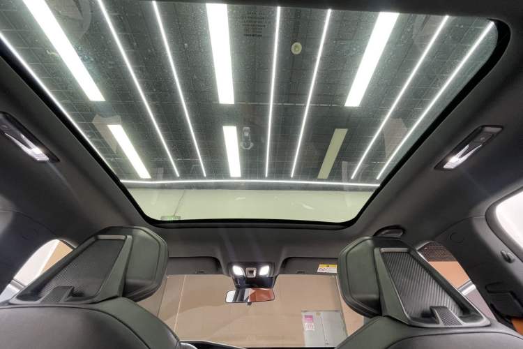 Used Changan UNI-V 2022 1.5T Prestige Version
