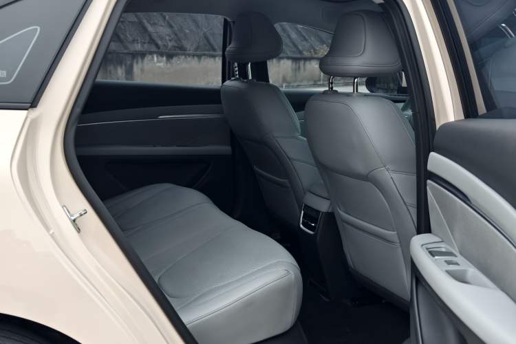 Used XPeng MONA M03 2024 620 with Ultra-Long Range
