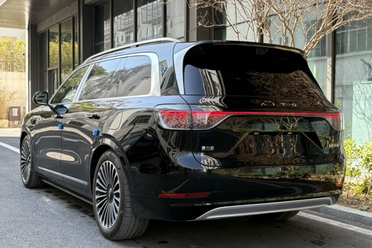 Used Hima AITO M9 2025 All-Electric Ultra Version 100 kWh 5-Seater Model