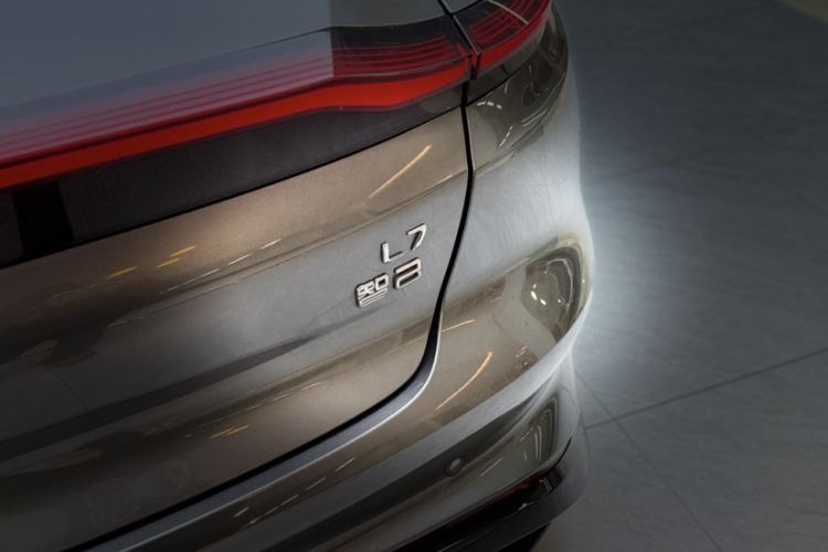 Used  L7 2022 Dynamic Model
