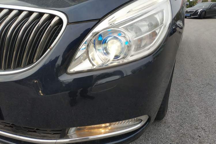 Used Buick GL8 2014 3.0L GT Luxury Business Haoya Edition
