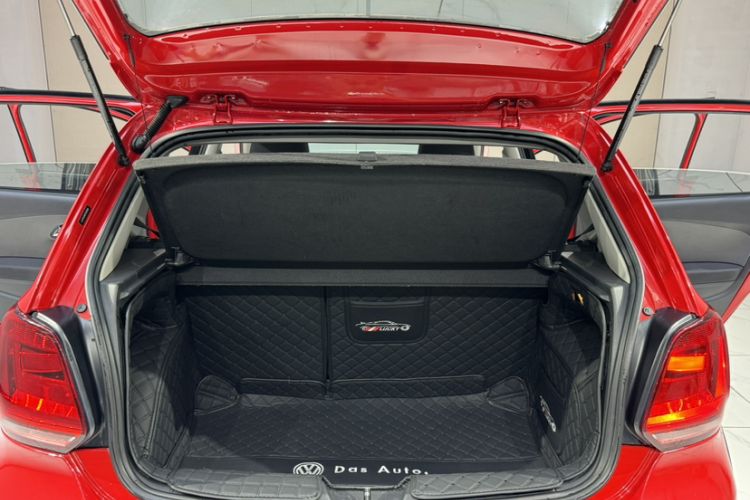 Used Volkswagen Polo 2014 1.6L Cross Polo Automatic
