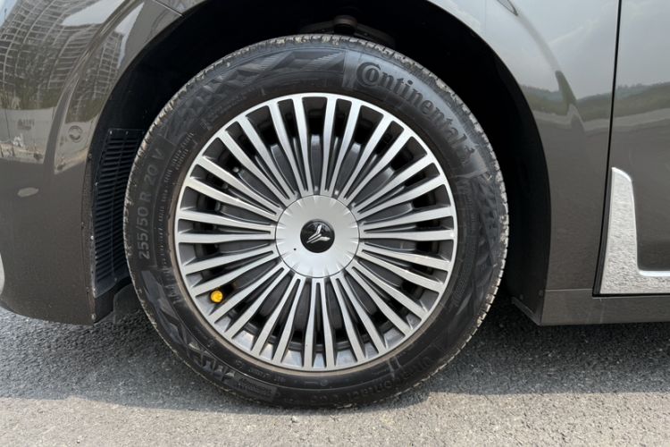 Used VOYAH Dream 2025 PHEV Four-Wheel Drive Prestige Kunpeng Edition