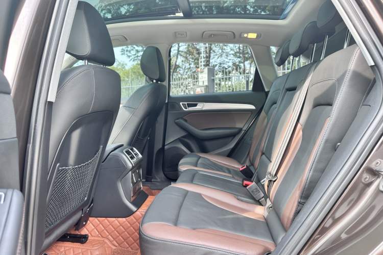 Used Audi Q5 2017 Plus 40 TFSI Technology Model
