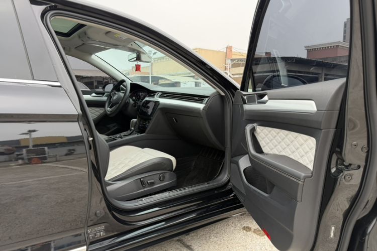 Used Volkswagen Magotan 2023 2 Million Units Limited-Edition 380TSI DSG Flagship Version
