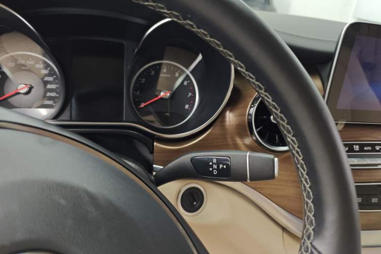 Used Mercedes-Benz V-Class 2021 V 260 Prestige Edition
