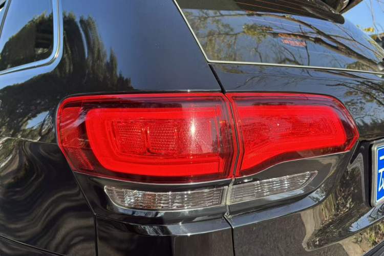 Used  Grand Cherokee 2020 3.0L Elite Navigation Edition
