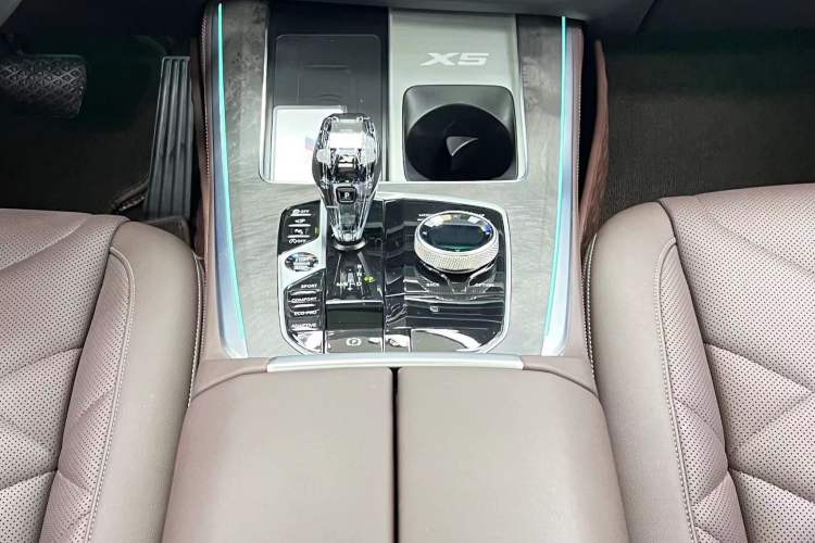 Used BMW X5 2022 Restyled xDrive 30Li Luxury Version M Sport Package