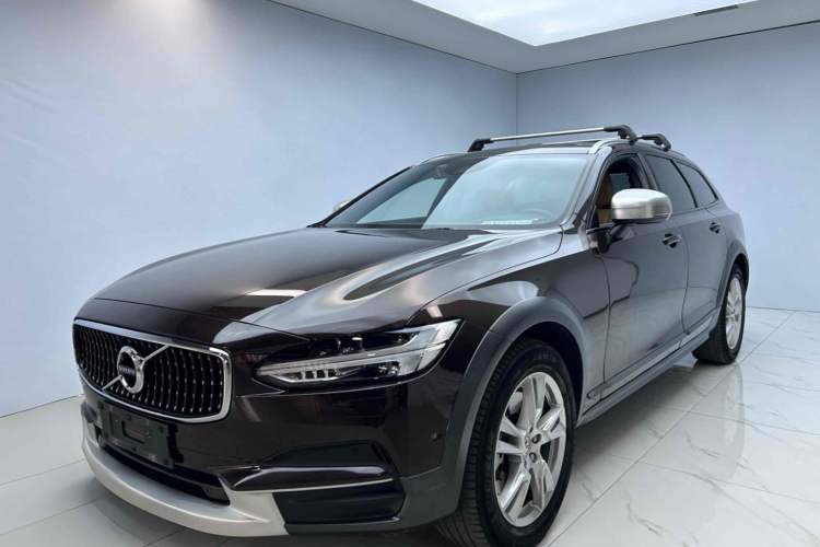 Used Volvo V90 2017 Cross Country T5 AWD Smart Range Edition