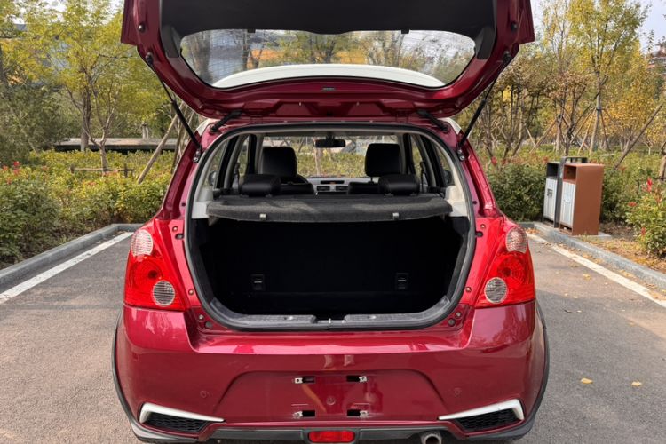 Used Suzuki Swift 2015 1.5L Automatic Limited Edition
