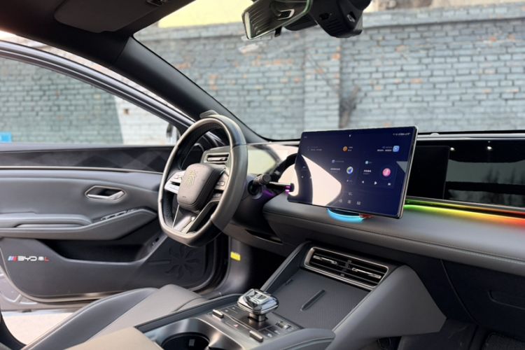 Used BYD Qin L 2024 DM-i 120KM Leading Model
