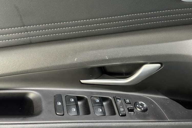 Used Hyundai Elantra 2022 1.5L CVT LUX Prestige Edition