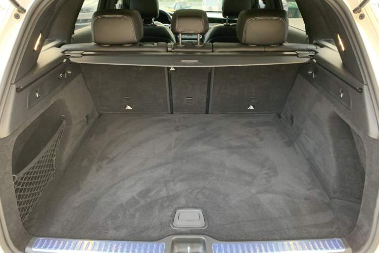 Used Mercedes-Benz GLC 2021 GLC 260 L 4MATIC Dynamic Edition
