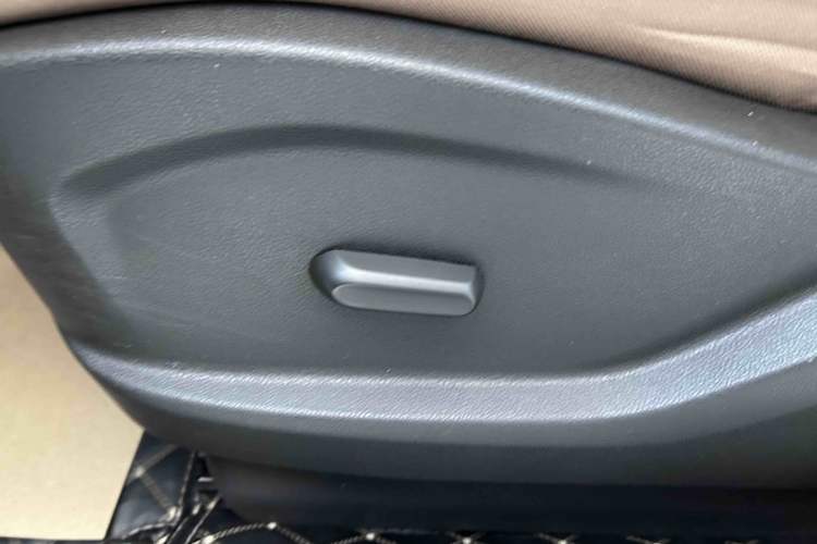 Used Buick GL6 2021 323T Mild Hybrid Connect Prestige Model