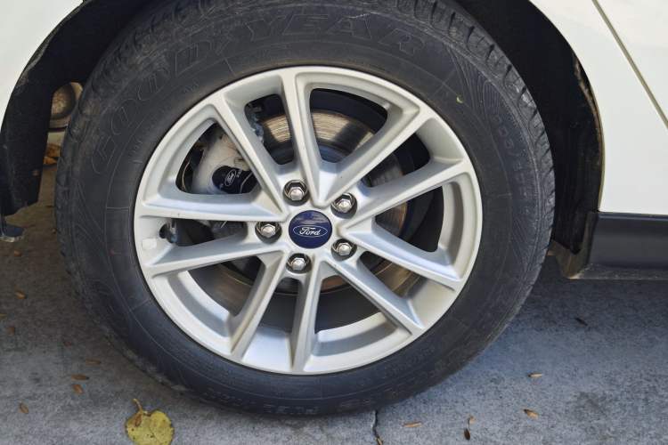 Used Ford Focus 2018 Sedan Classic EcoBoost 180 Automatic Elite Model