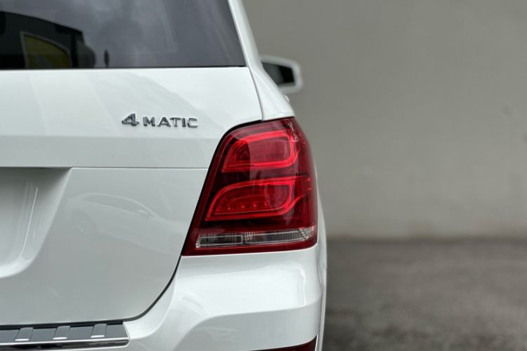 Used Mercedes-Benz GLK-Class 2013 GLK 300 4MATIC Dynamic Sunroof Model
