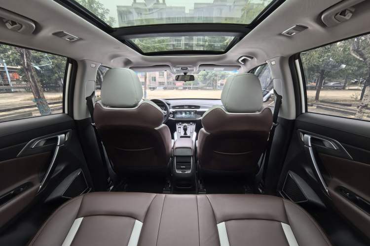 Used Geely Auto Emgrand X7 Sport 2022 1.8TD DCT Zhiya Trim