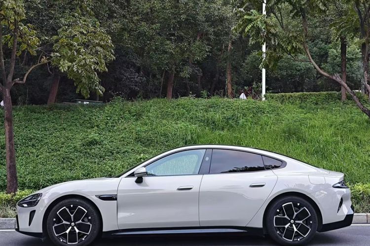 Used  SU7 2024 Rear-Drive Long-Range Intelligent Driving Version
