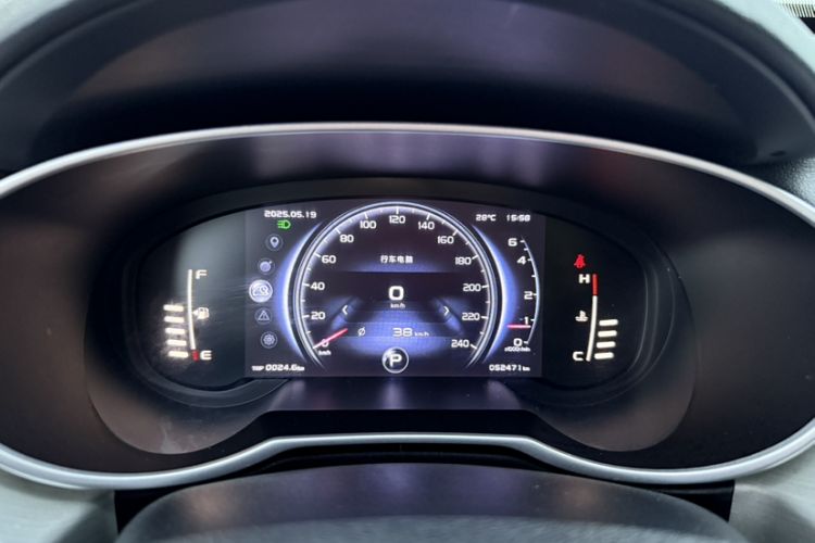 Used Geely Auto Emgrand X7 Sport 2018 1.8TD Automatic Two-Wheel Drive Smart Connect 4G Internet Edition
