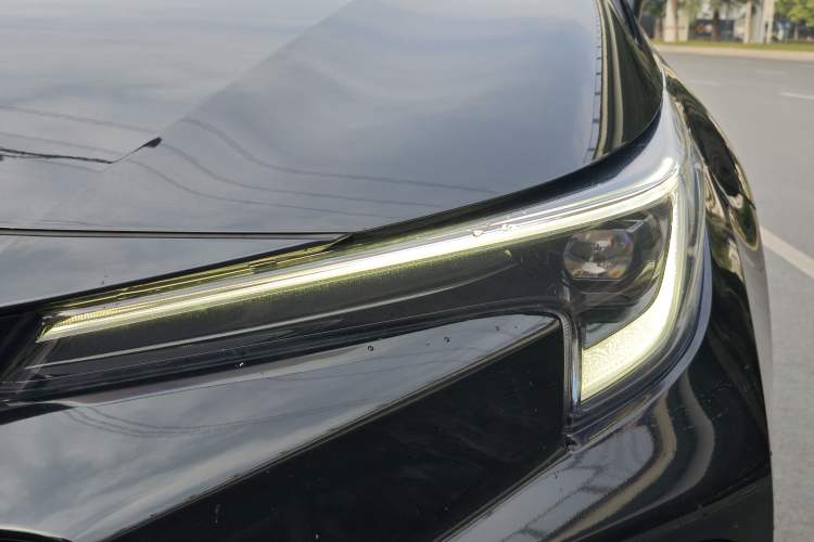 Used Toyota Levin 2023 Smart Electric Hybrid Dual-Engine 1.8L Sport Edition
