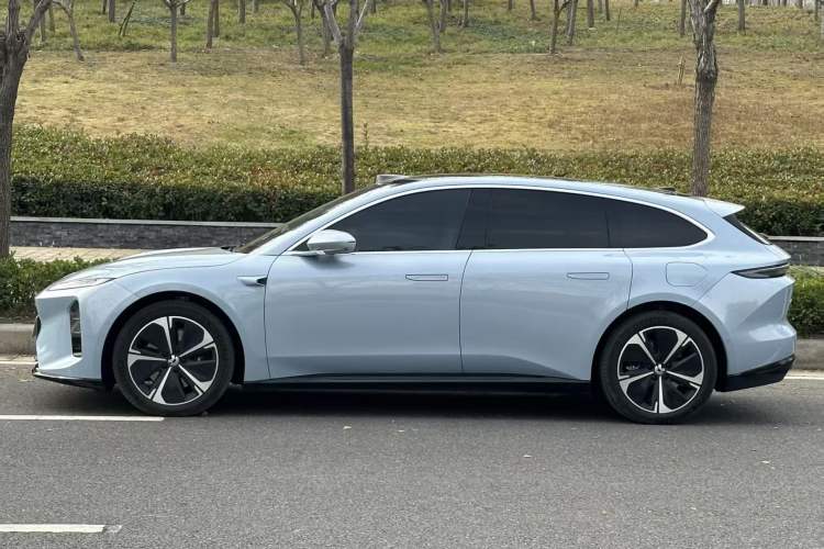 Used Nio ET5T 2025 75 kWh Touring
