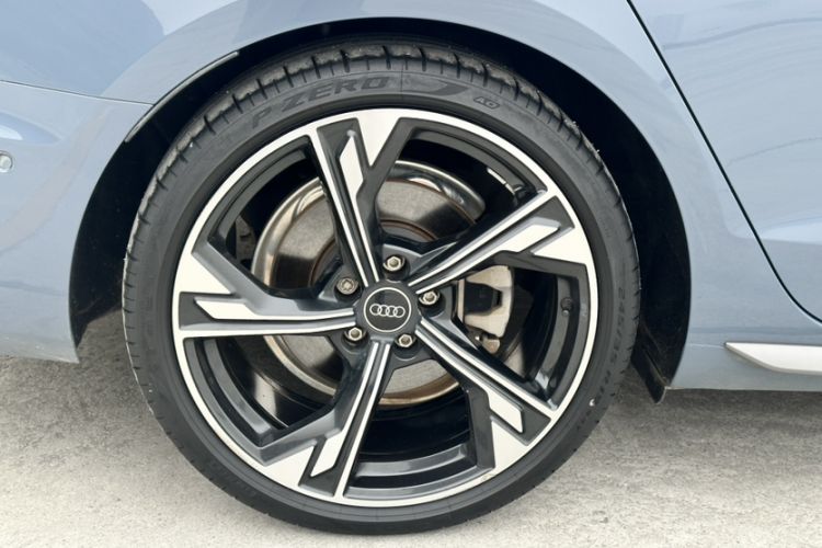 Used Audi A4L 2022 40 TFSI quattro RS Performance Package
