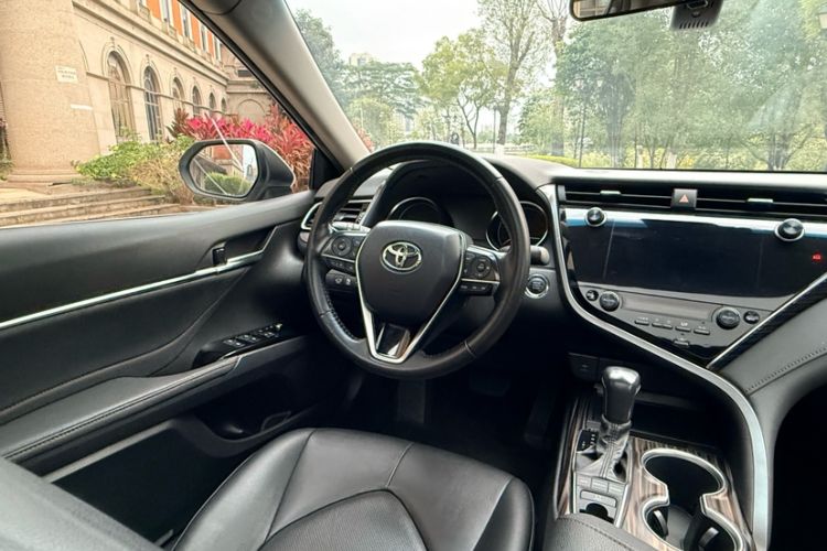 Used Toyota Camry 2019 2.5G Luxury Edition China VI Standard