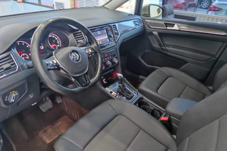 Used Volkswagen Golf Sportsvan 2018 230TSI Automatic Trend Edition