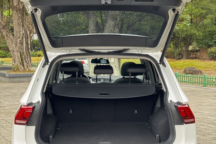 Used Volkswagen Tiguan L 2019 Updated Version 330TSI Automatic Two-Wheel Drive Panoramic Comfort Edition China VI Standard