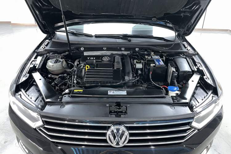 Used Volkswagen Magotan 2019 280TSI DSG Comfort Model China VI Standard
