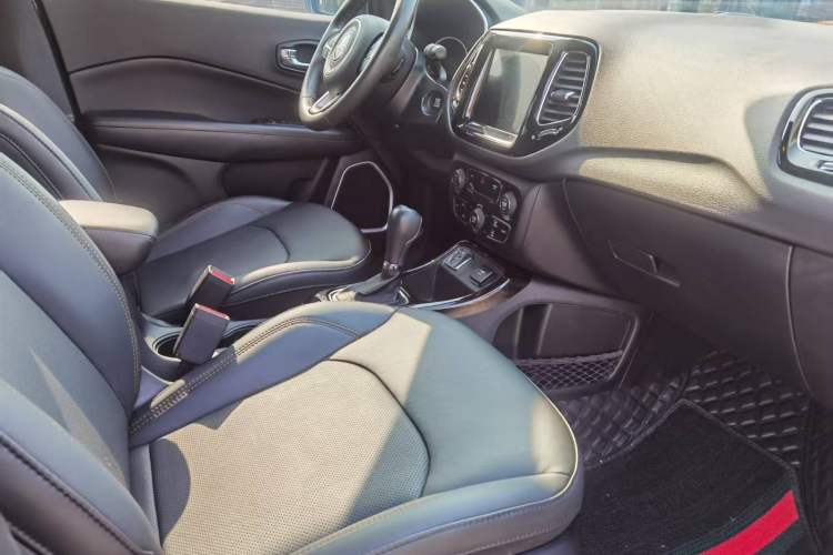 Used  Compass 2020 220T Automatic Elite Edition