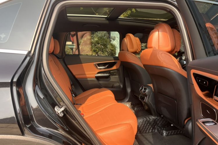 Used Mercedes-Benz GLC 2023 GLC 260 L 4MATIC Dynamic Edition 5-seater
