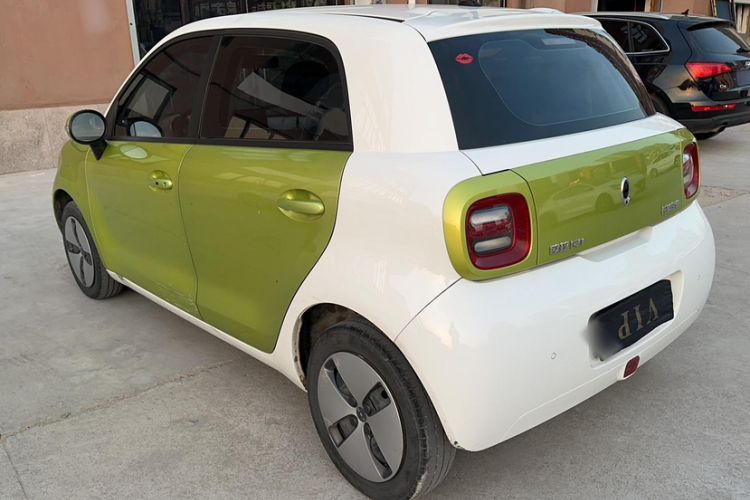 Used ORA Black Cat 2021 301 km Basic Version
