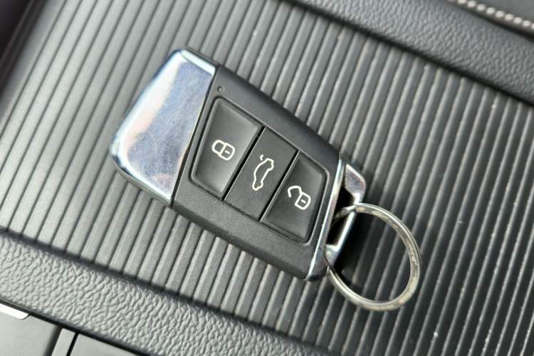 Used Volkswagen Magotan 2023 2 Million Units Limited-Edition 280TSI DSG Comfort Version
